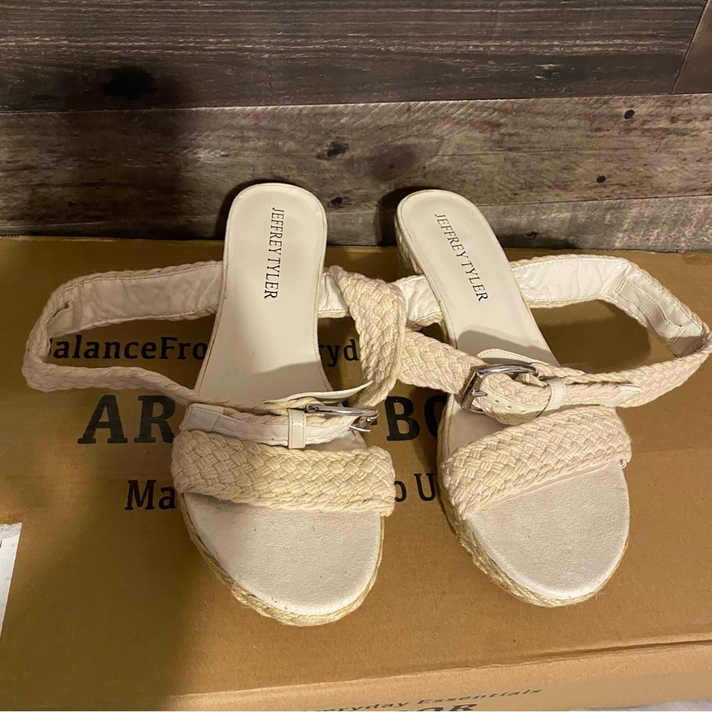 Jeffrey Tyler sandals size 10
